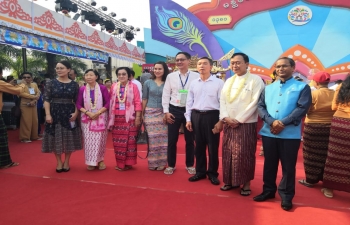 Consul General wishing Myanmar Happy New Year to Hon’ble Mayor of Mandalay during Opening Ceremony of Thingyan Festival in Mandalay.