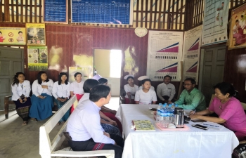 Mr.Nandan Singh Bhaisora, Consul General accompanied by H.E. Daw Nan Hmwe Hmwe Khin, Minister, Sagaing Govt  visited Rural Health Center, MaungKhan Village, near Homalin and had interaction with the Centre &  Village Admn. about facilities in healthcare, education etc.