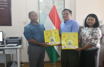 Consul General meeting with management of Buddhagaya Pilgrimage Working Committee, Myanmar and discussing about connectivity, flight frequencies and promotion of tourism in India and Myanmar.